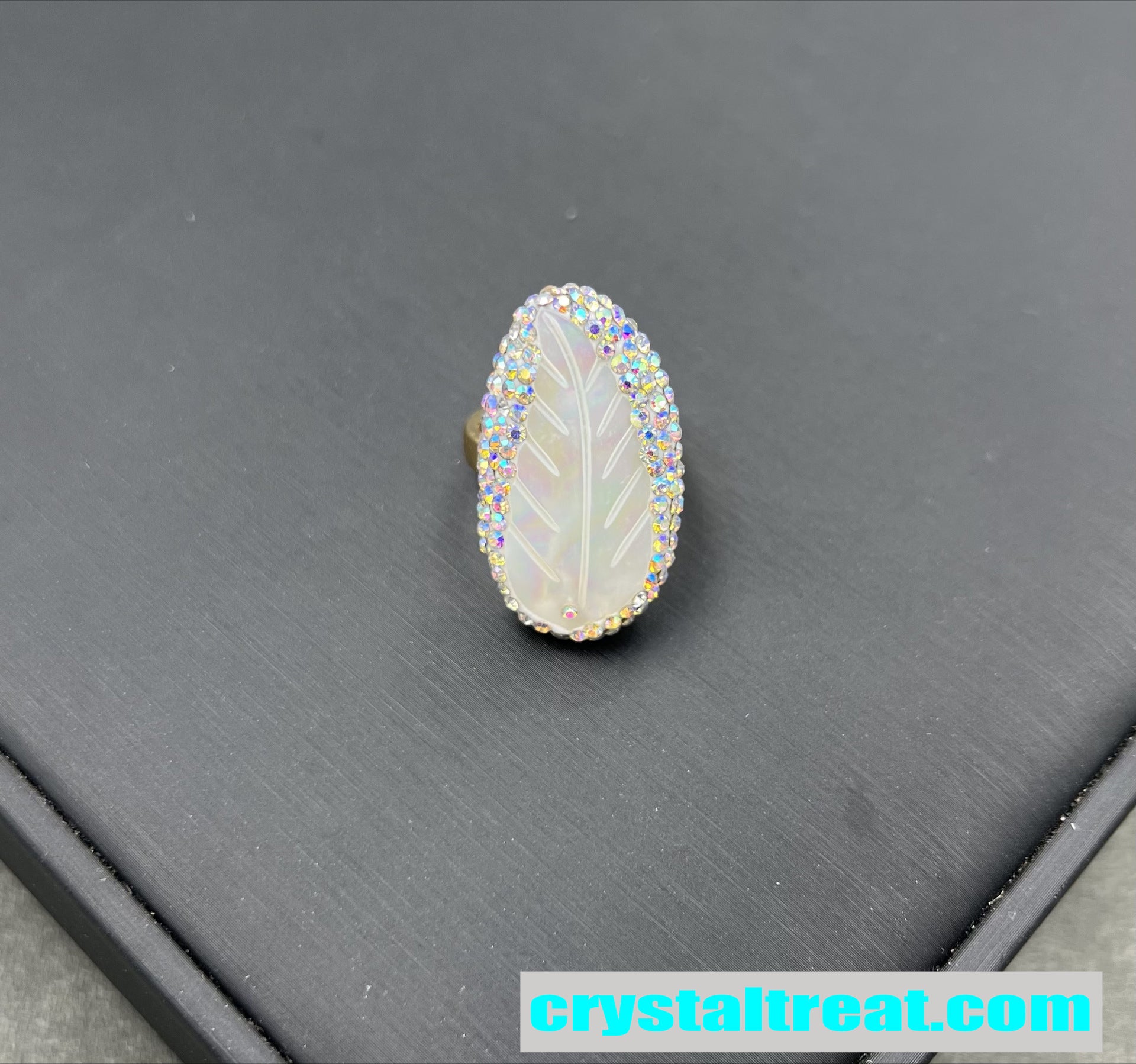 strengthen Handcrafted Diamond Inlay Luxury Jewelry Shell Leaf-shaped Ring