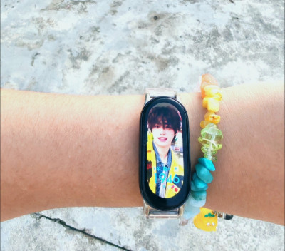 Handmade Summer Rainbow natural colored crystal chip bracelet customer review photo