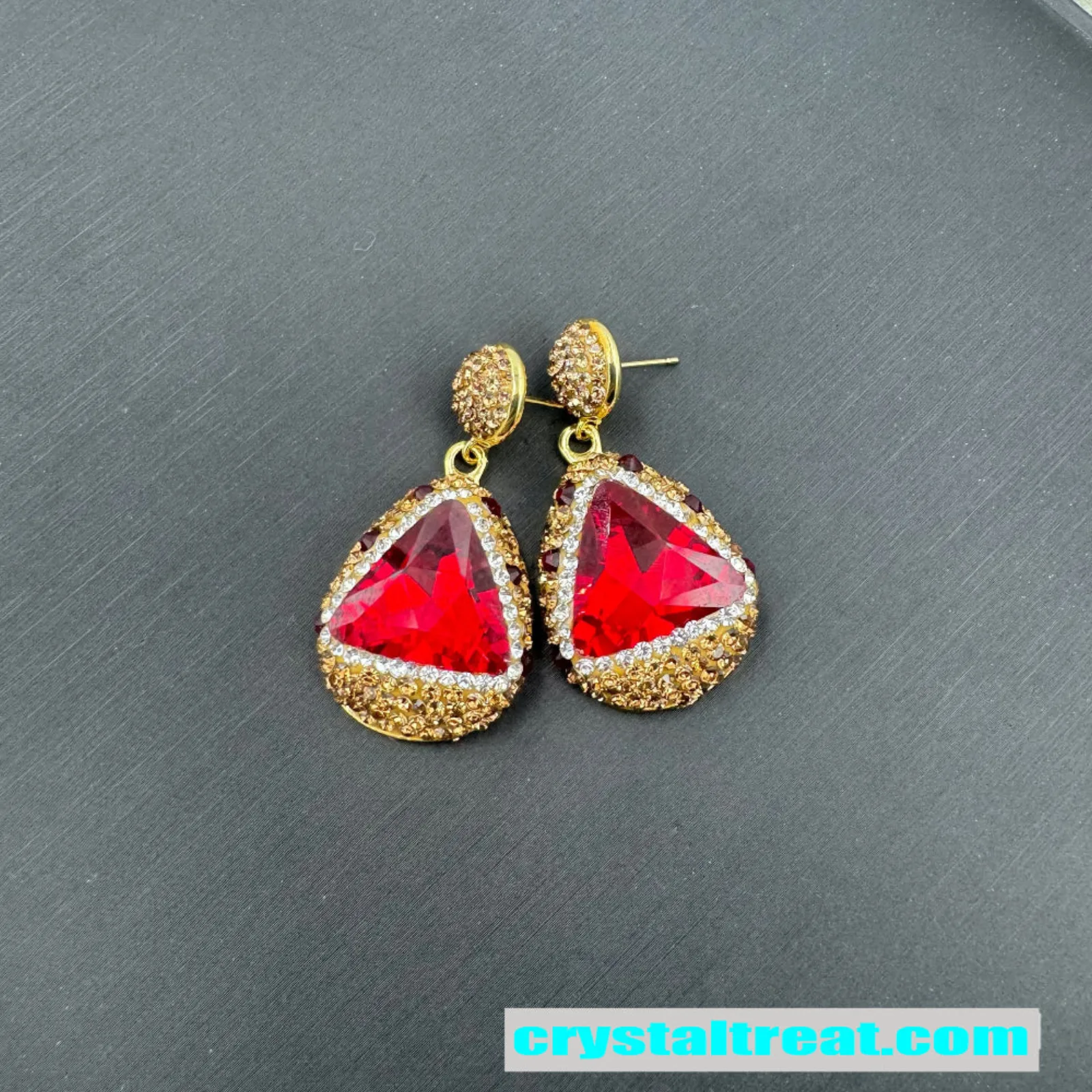 Enhanced Red and Green Crystal Rhinestone Inlaid Jewelry Set