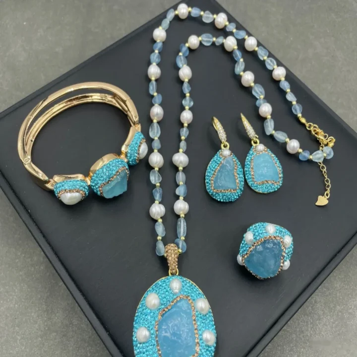 natural-aquamarine-raw-stone-freshwater-pearl-inlay Jewelry sets
