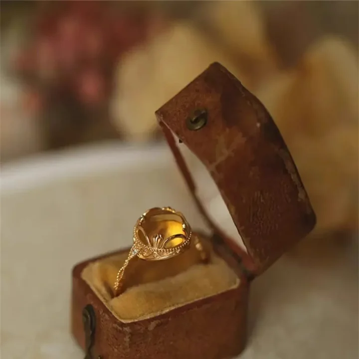 Natural Citrine Vintage-Style Ring product image 1