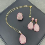 Jewelry sets — Natural Red and Green Crystal Rhinestone Inlaid Jewelry Set