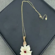 Red · Necklace — Shell Flower Jewelry Set with Jade Inlay